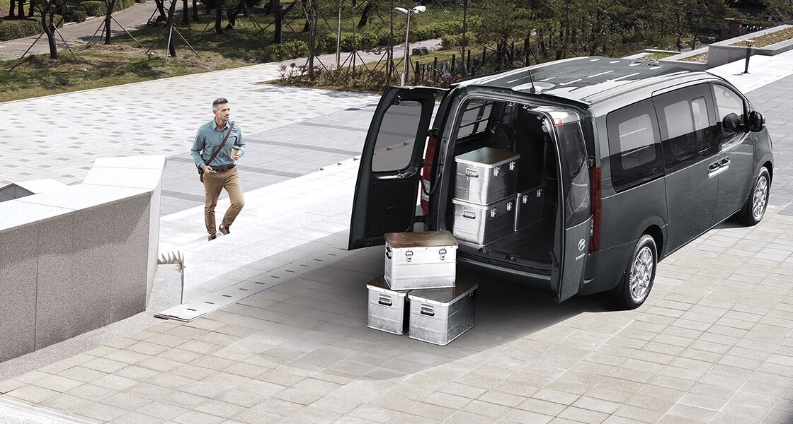 staria van the-space-to-grow-your-business-pc